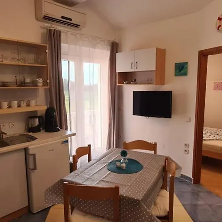 Valentina - Tonka Apartment Pula