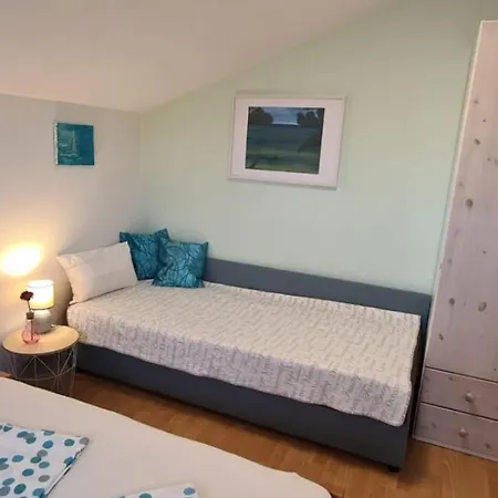 Valentina - Tonka Apartment Pula