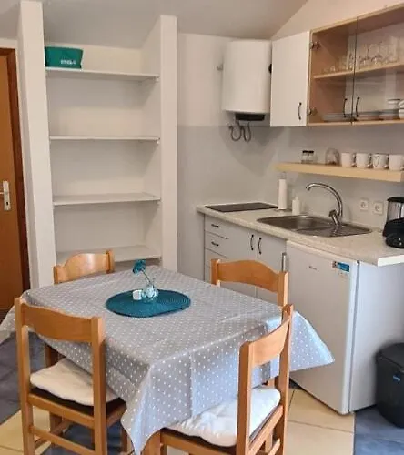 Valentina - Tonka * Pula